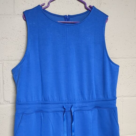 Women's Vibrant Blue Sleeveless Jumpsuit Soft Material Size XXL NWOT - Picture 3 of 6